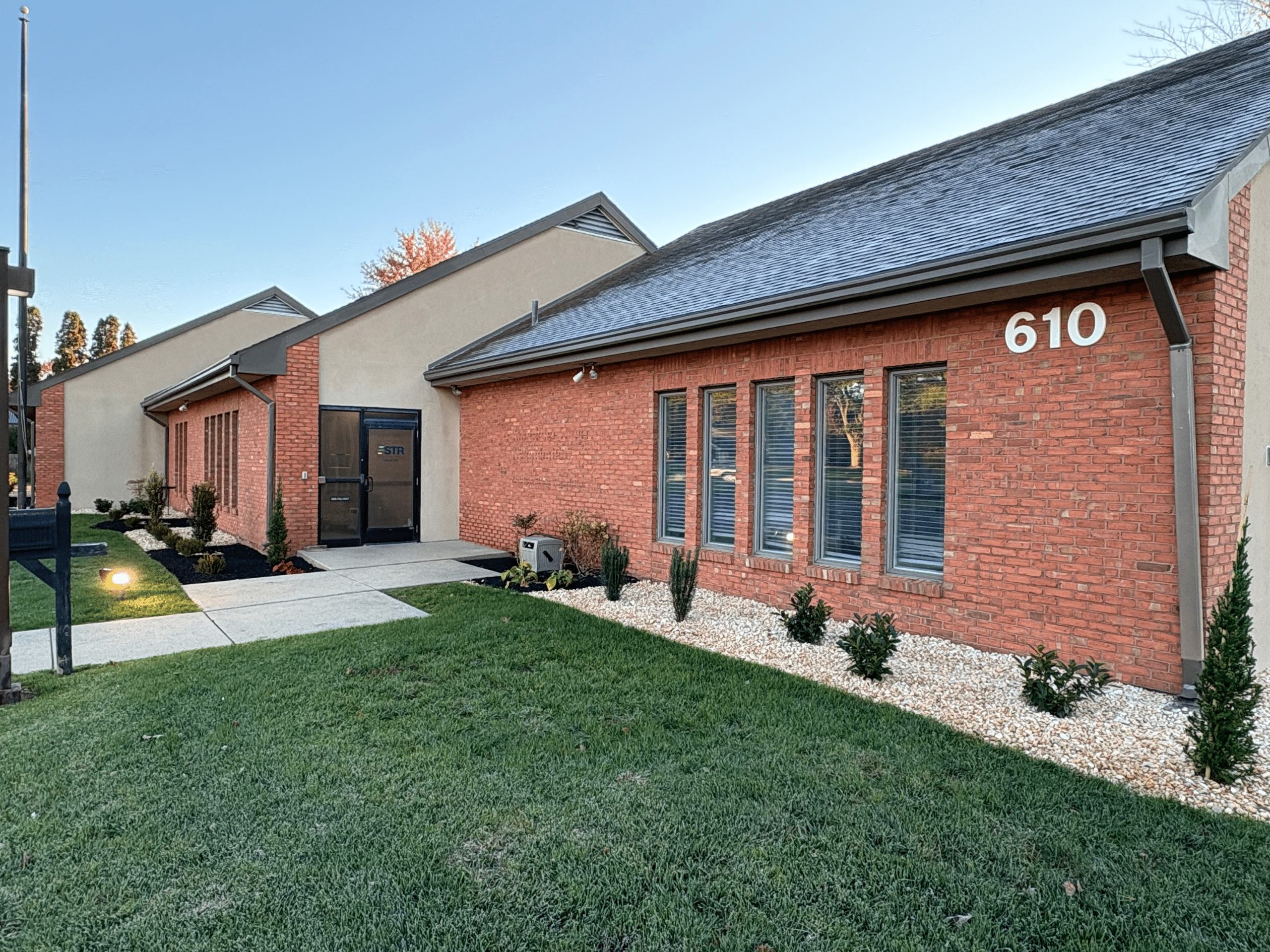 STR Behavioral Health - Lancaster - exterior of building