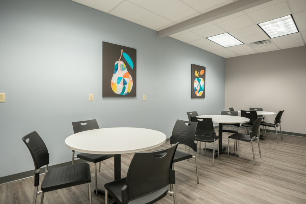 Kitchen and sitting area at STR Harrisburg outpatient center